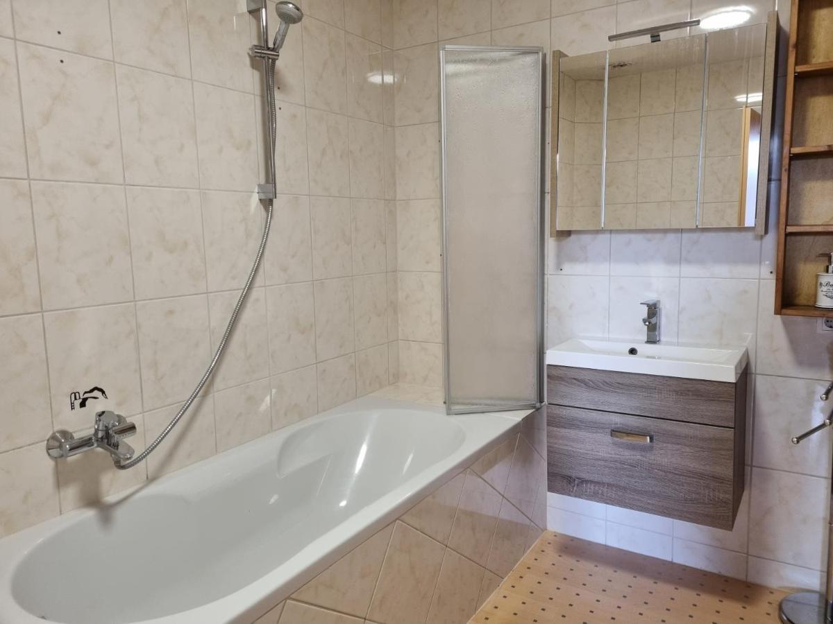 Ferienwohnung Am Anger Diedorf  ภายนอก รูปภาพ